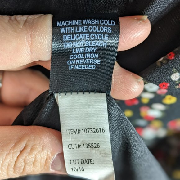 Torrid Deep V Georgette Floral Dress with Long Sleeves, 18 - Picture 10 of 12